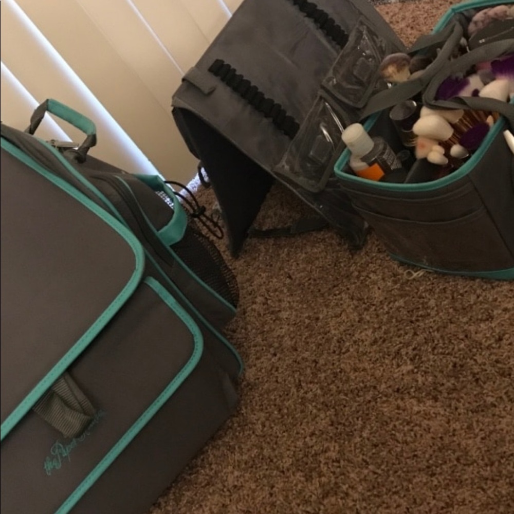 Makeup travel set